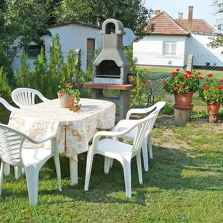 Balaton A409 Apartment